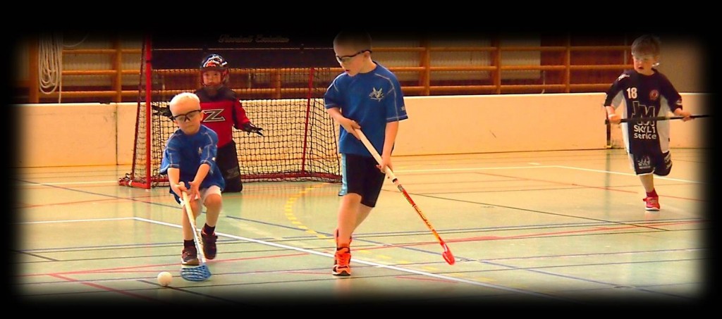 Floorball youth game